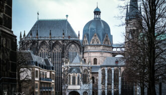 Aachener Dom vom Katschhof aus fotografiert