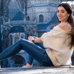 Model Street Fotografie vor Aachener Dom