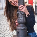 Model Street Fotografie an einer Laterne